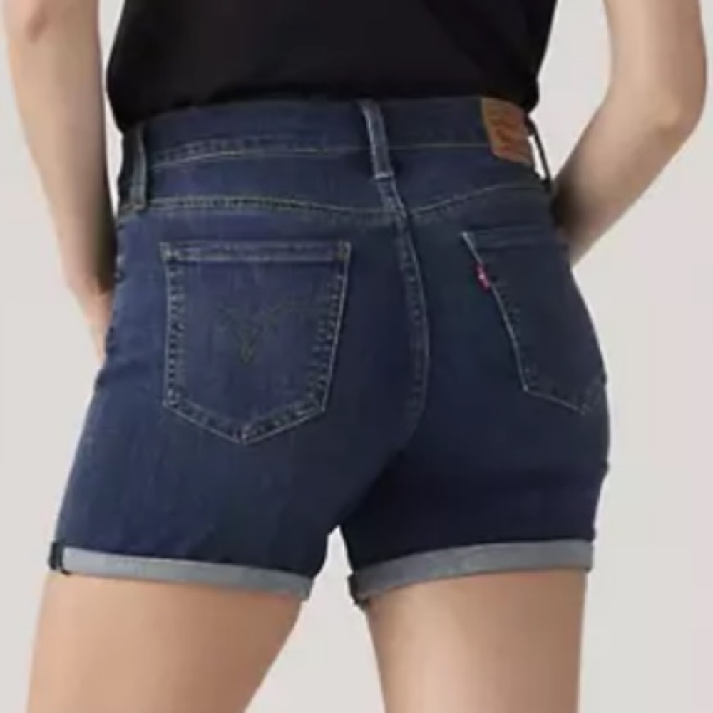 Levi’s Dark Wash Denim Mid-Rise Slim Shorts - Size 26 (2)